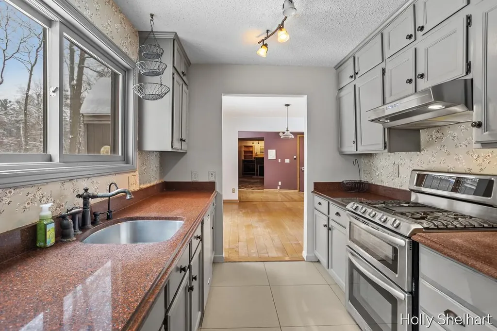 903 Cram Lane Albion City MI 49224