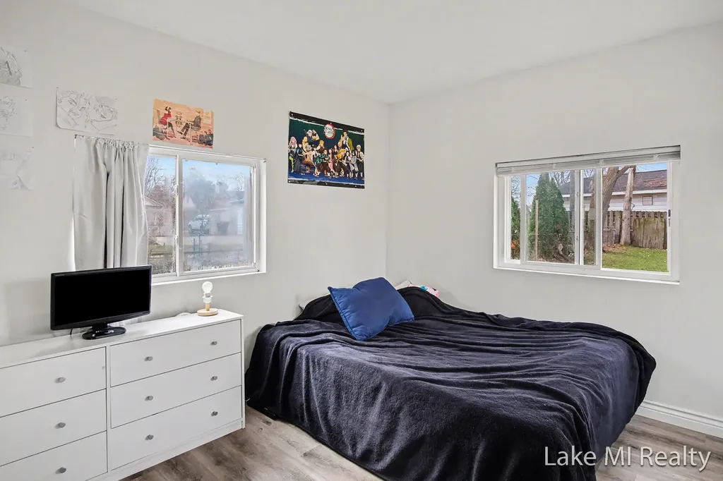 3809 Jefferson Avenue SE Wyoming City MI 49548