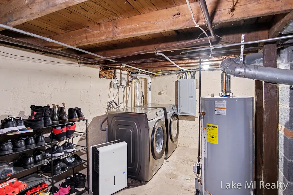 3809 Jefferson Avenue SE Wyoming City MI 49548