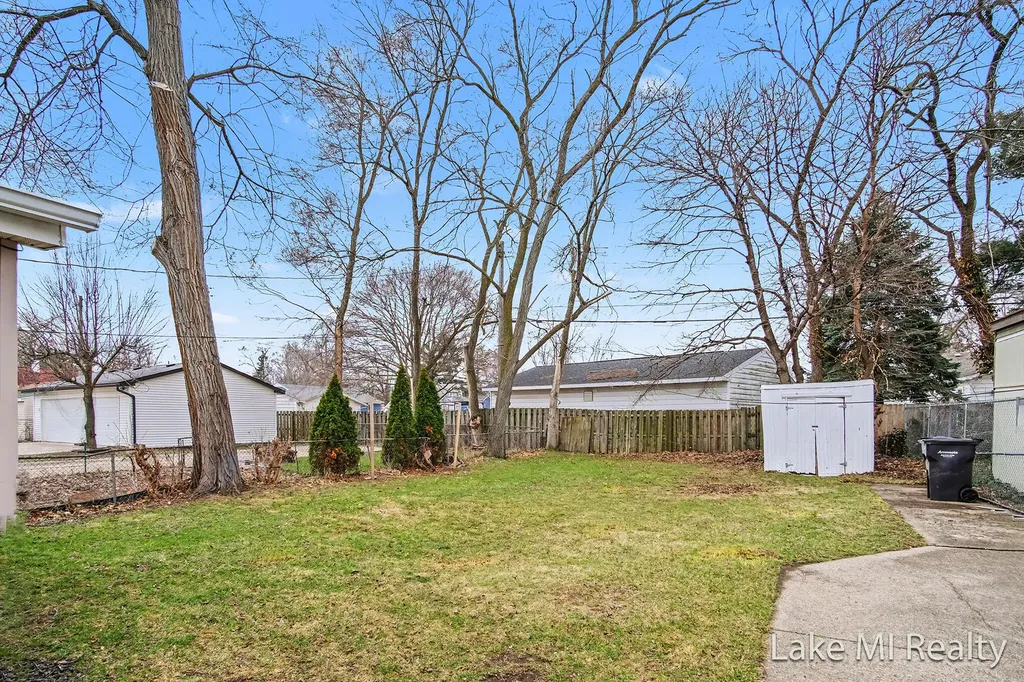 3809 Jefferson Avenue SE Wyoming City MI 49548