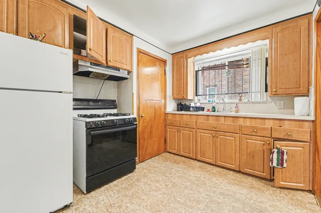 10827 Bonita Street Detroit City MI 48224