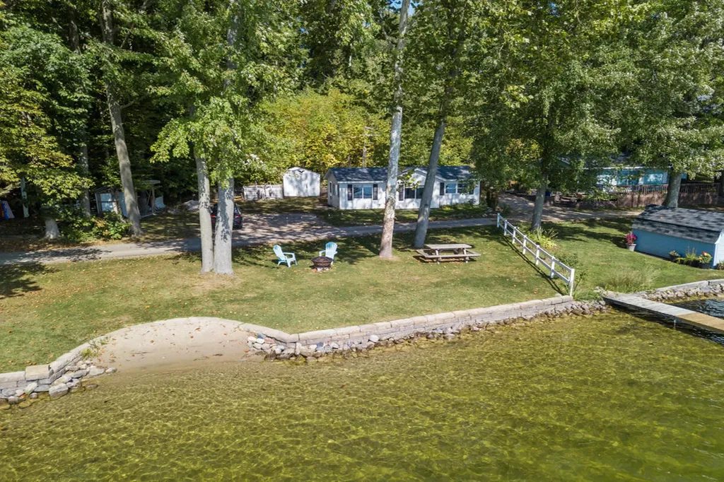 2529 Miner Lake Drive Allegan Township MI 49010