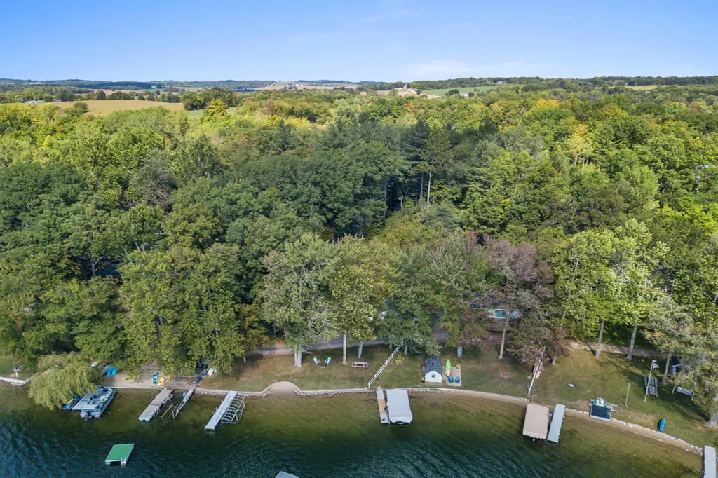 2529 Miner Lake Drive Allegan Township MI 49010