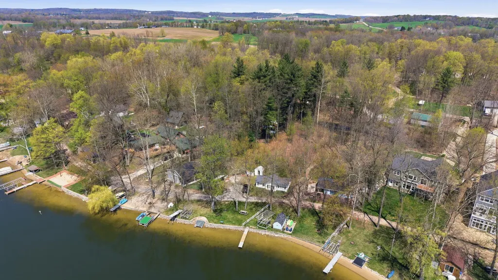 2529 Miner Lake Drive Allegan Township MI 49010