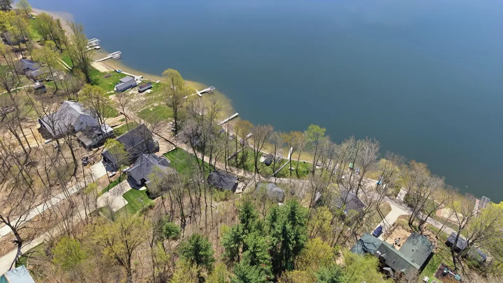 2529 Miner Lake Drive Allegan Township MI 49010