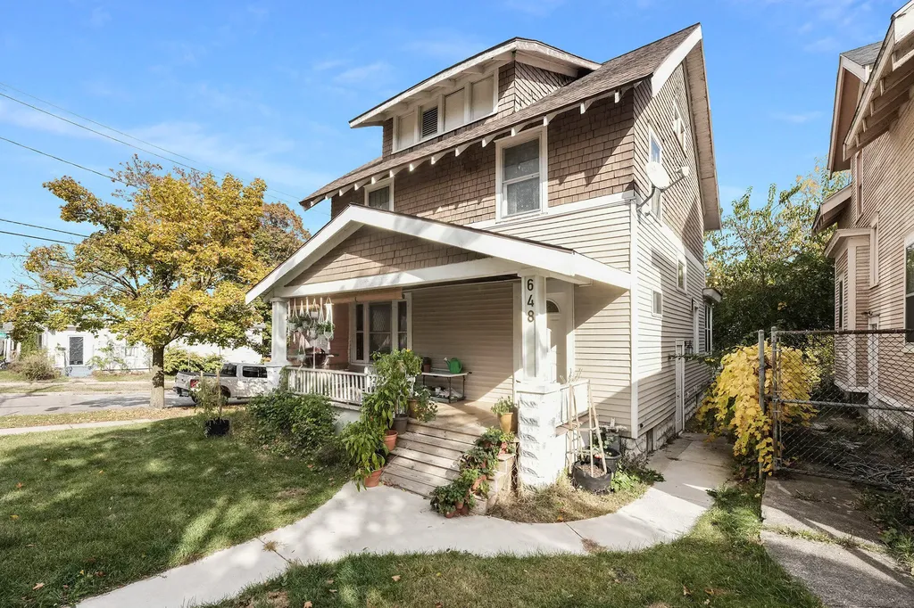648 Lafayette Avenue NE Grand Rapids City MI 49503