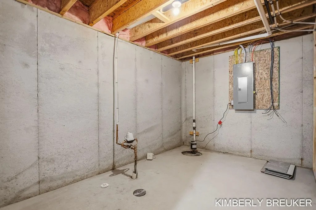 11767 Everett Avenue Allendale Charter Township MI 49401