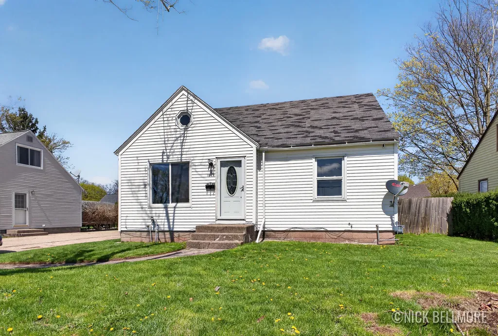 1049 Buckingham Street SW Wyoming City MI 49509
