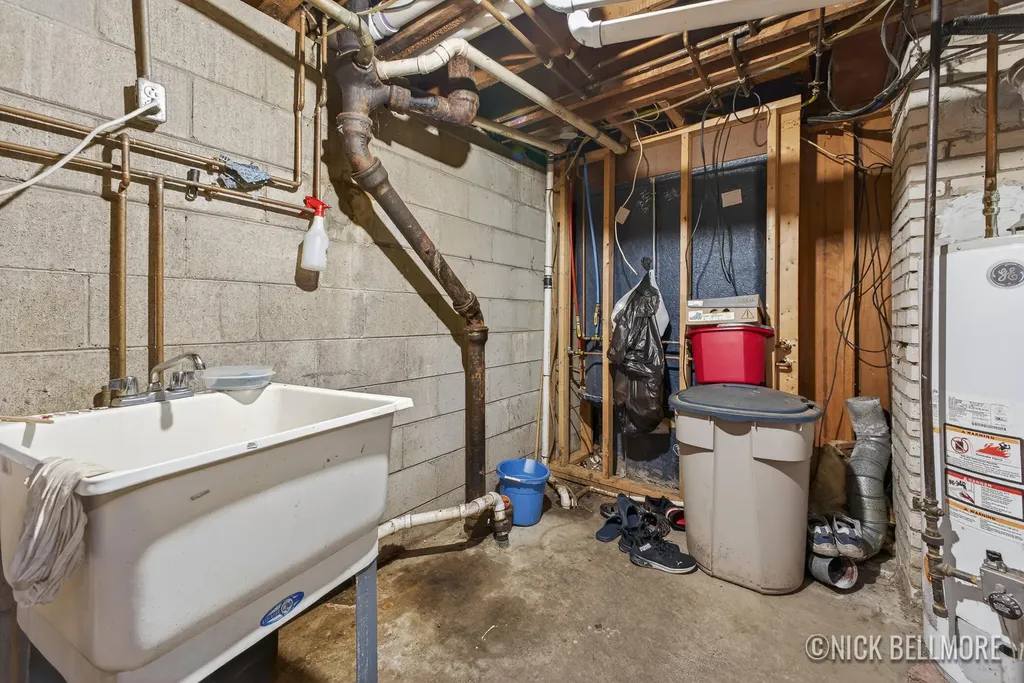 1049 Buckingham Street SW Wyoming City MI 49509