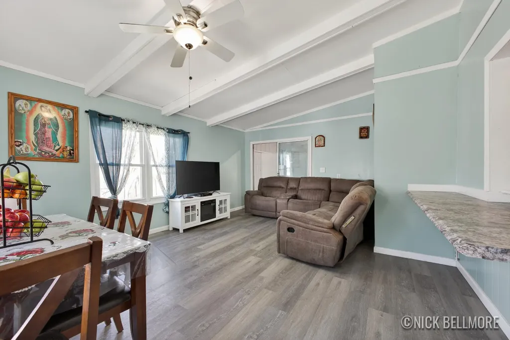 1049 Buckingham Street SW Wyoming City MI 49509