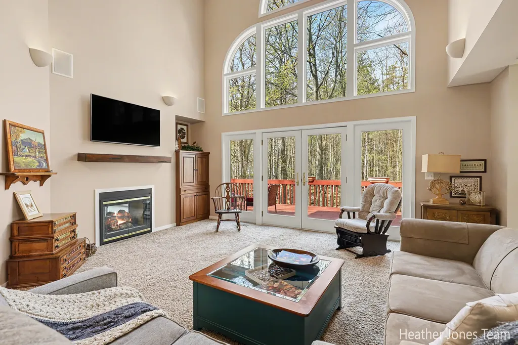 10288 Hathaway Drive Eureka Township MI 48838