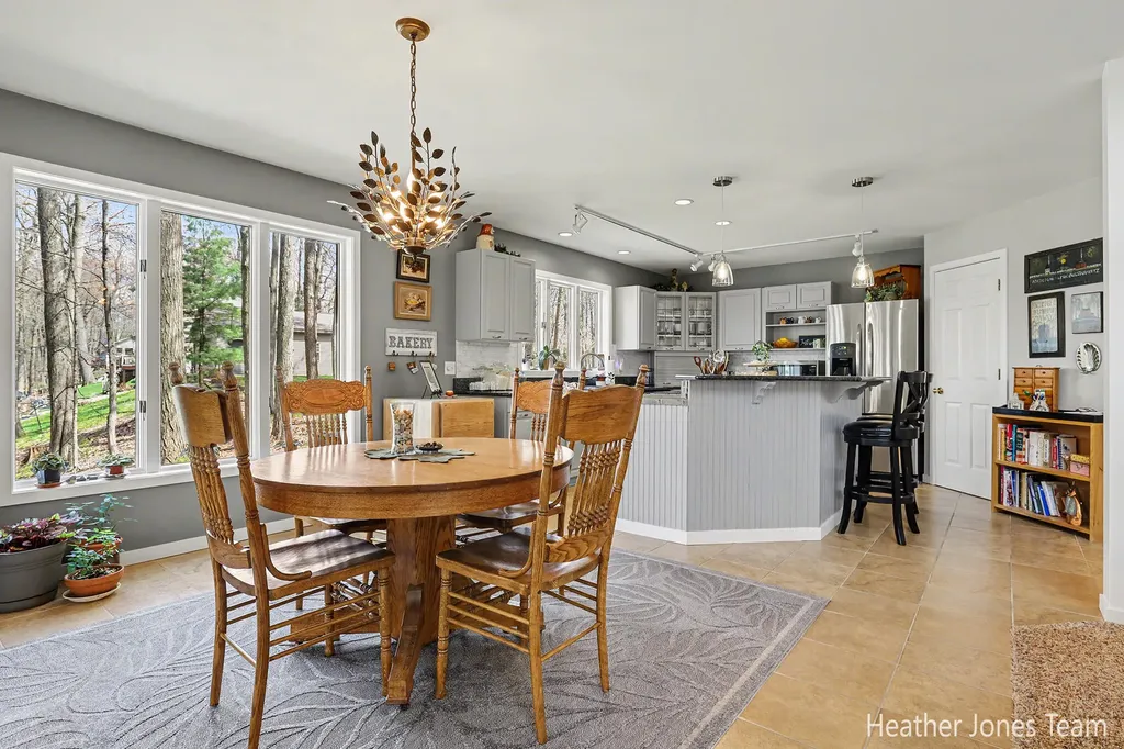 10288 Hathaway Drive Eureka Township MI 48838