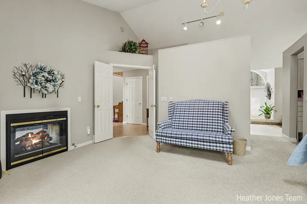 10288 Hathaway Drive Eureka Township MI 48838