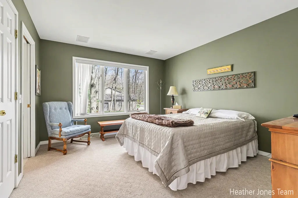 10288 Hathaway Drive Eureka Township MI 48838