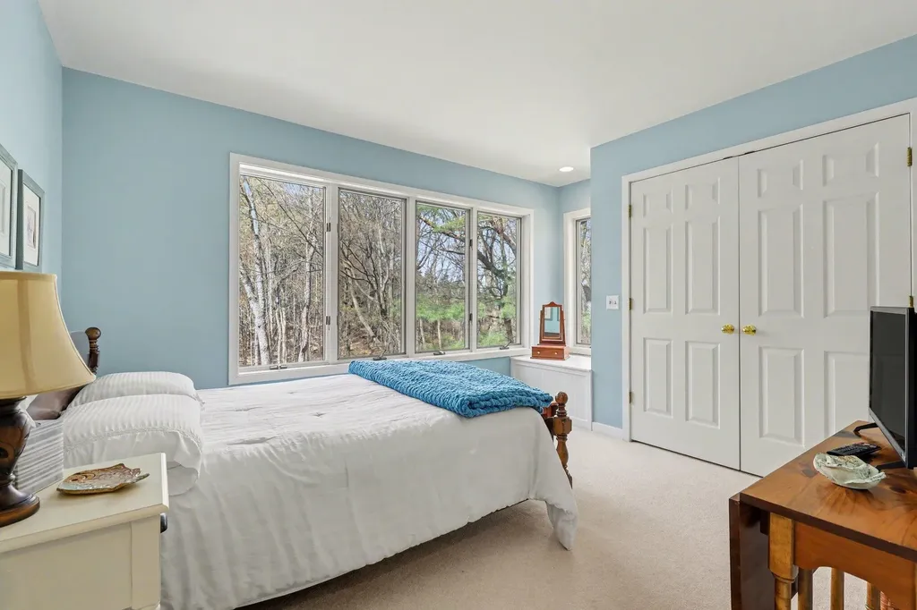 10288 Hathaway Drive Eureka Township MI 48838