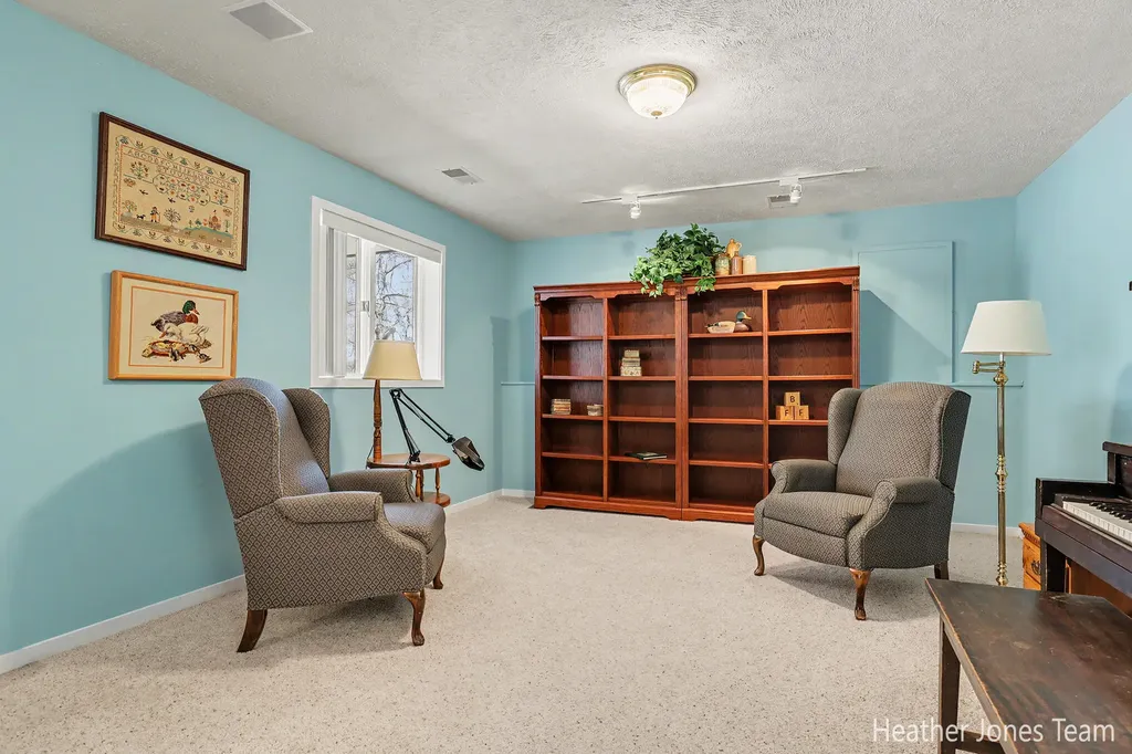 10288 Hathaway Drive Eureka Township MI 48838