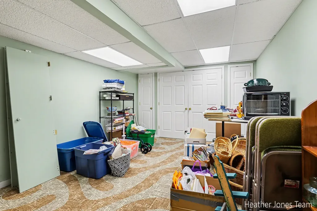10288 Hathaway Drive Eureka Township MI 48838