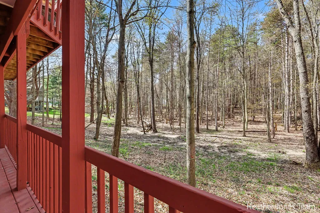 10288 Hathaway Drive Eureka Township MI 48838