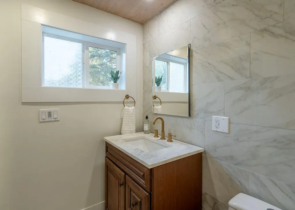 3527 Carlton Avenue NE Grand Rapids Charter Township MI 49525