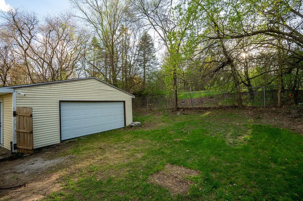 3527 Carlton Avenue NE Grand Rapids Charter Township MI 49525