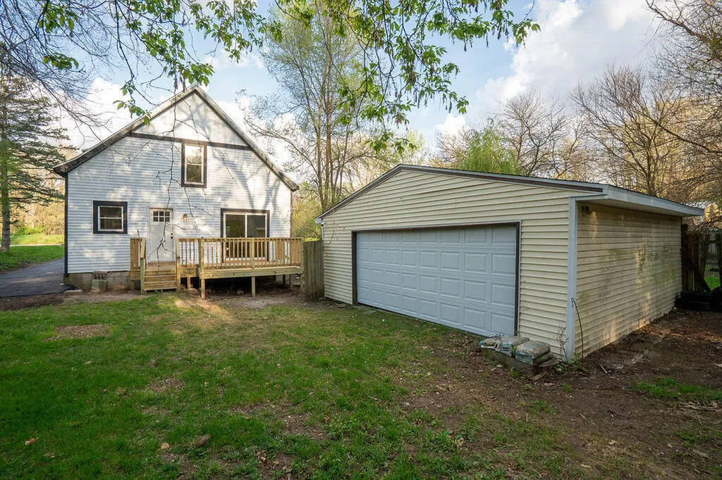 3527 Carlton Avenue NE Grand Rapids Charter Township MI 49525