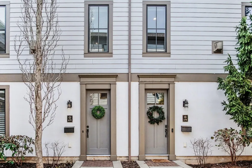694 Croswell Avenue SE East Grand Rapids City MI 49506