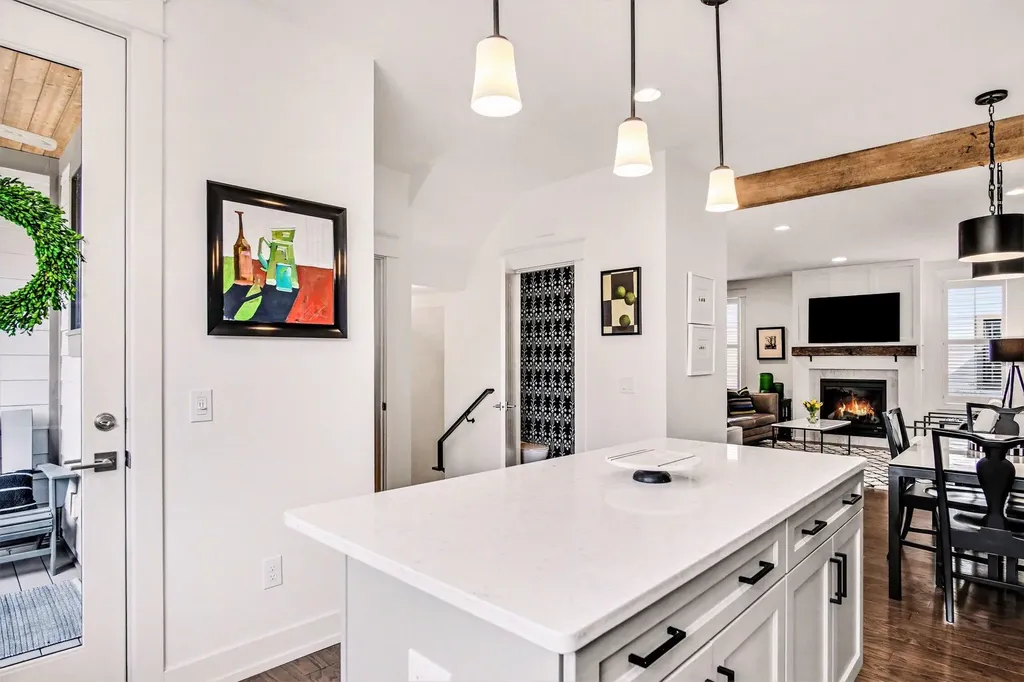 694 Croswell Avenue SE East Grand Rapids City MI 49506