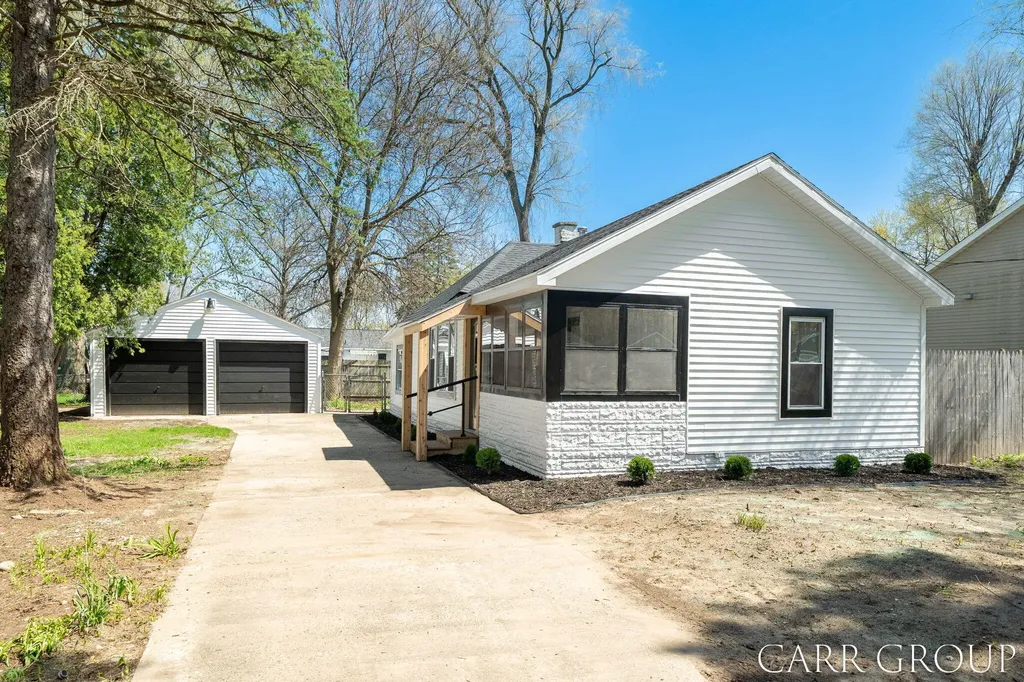 3230 Highgate Avenue SW Wyoming City MI 49509