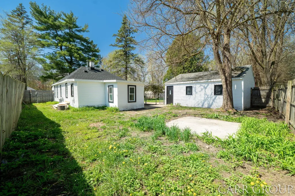 3230 Highgate Avenue SW Wyoming City MI 49509