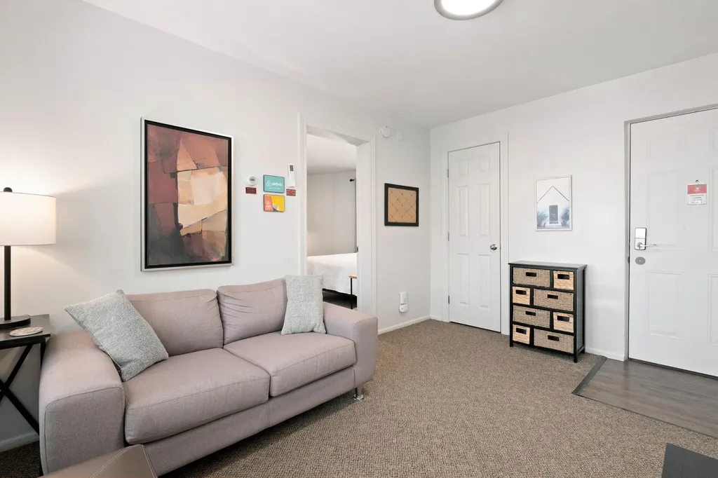 20 & 22 Crescent Street NE Grand Rapids City MI 49501