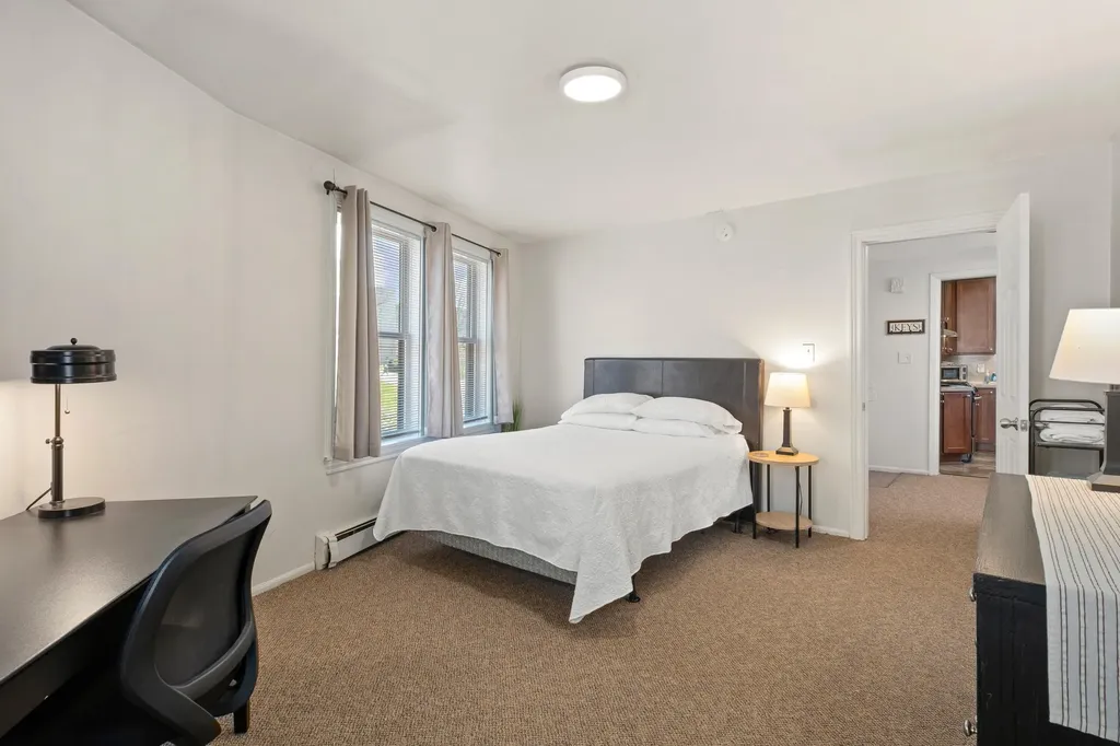 20 & 22 Crescent Street NE Grand Rapids City MI 49501