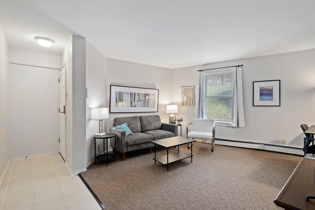 20 & 22 Crescent Street NE Grand Rapids City MI 49501