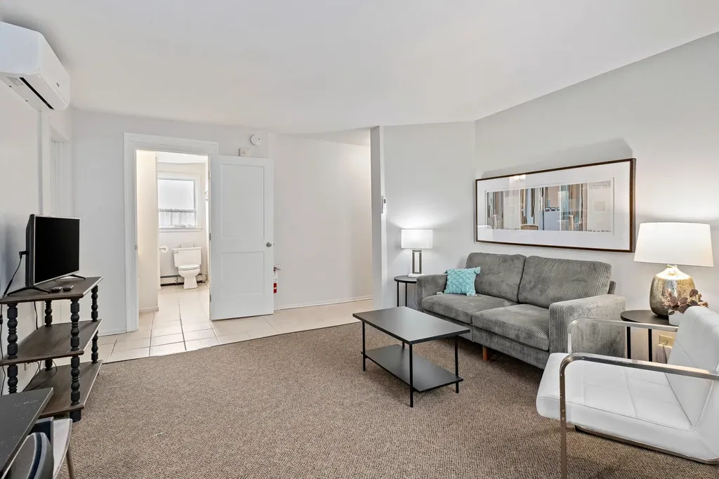 20 & 22 Crescent Street NE Grand Rapids City MI 49501
