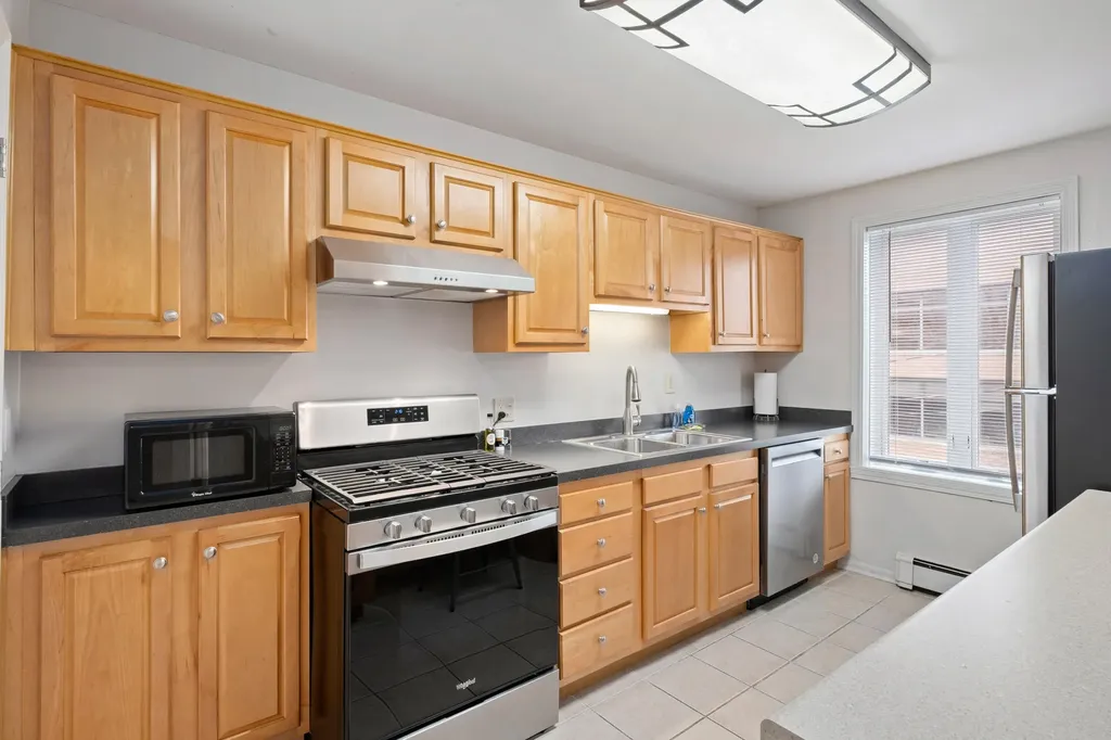 20 & 22 Crescent Street NE Grand Rapids City MI 49501
