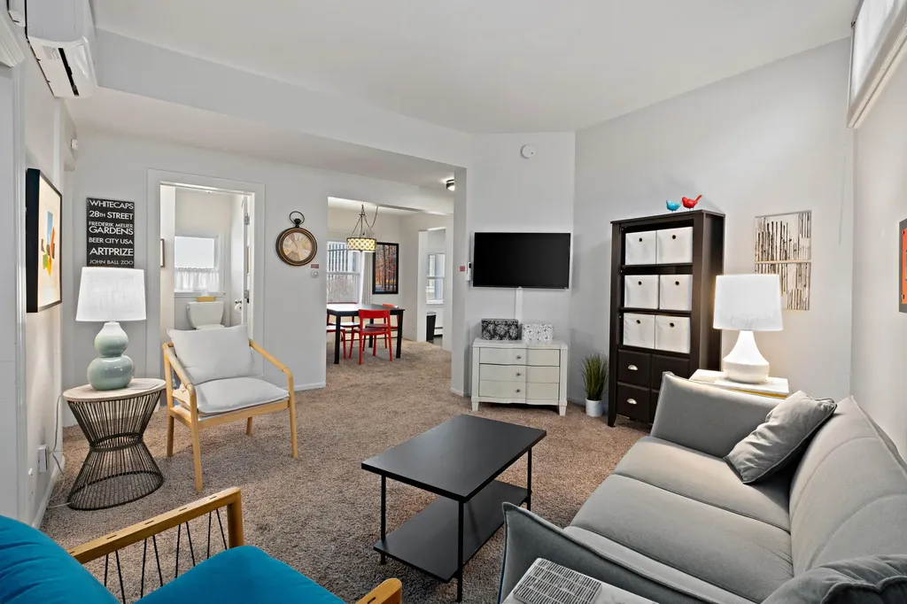 20 & 22 Crescent Street NE Grand Rapids City MI 49501