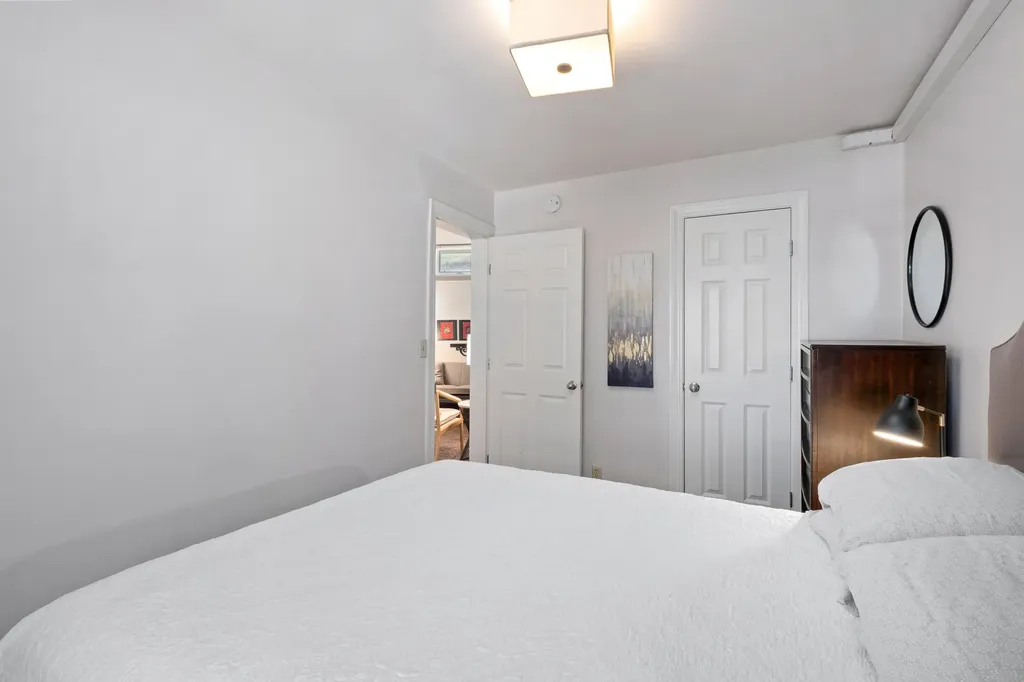 20 & 22 Crescent Street NE Grand Rapids City MI 49501