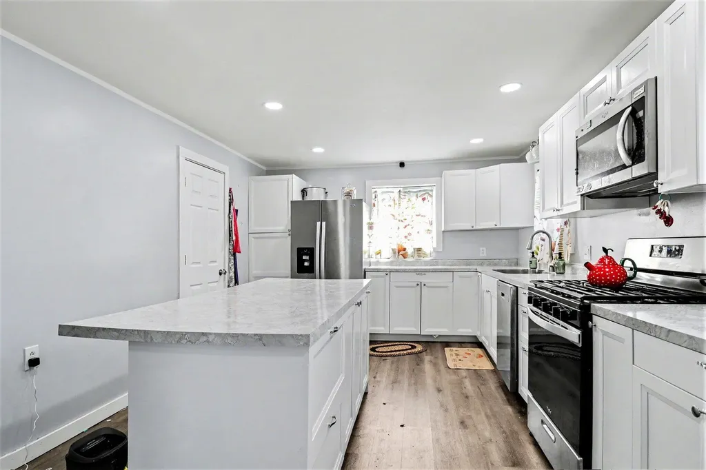 136 S Hemlock Street Evart City MI 49631