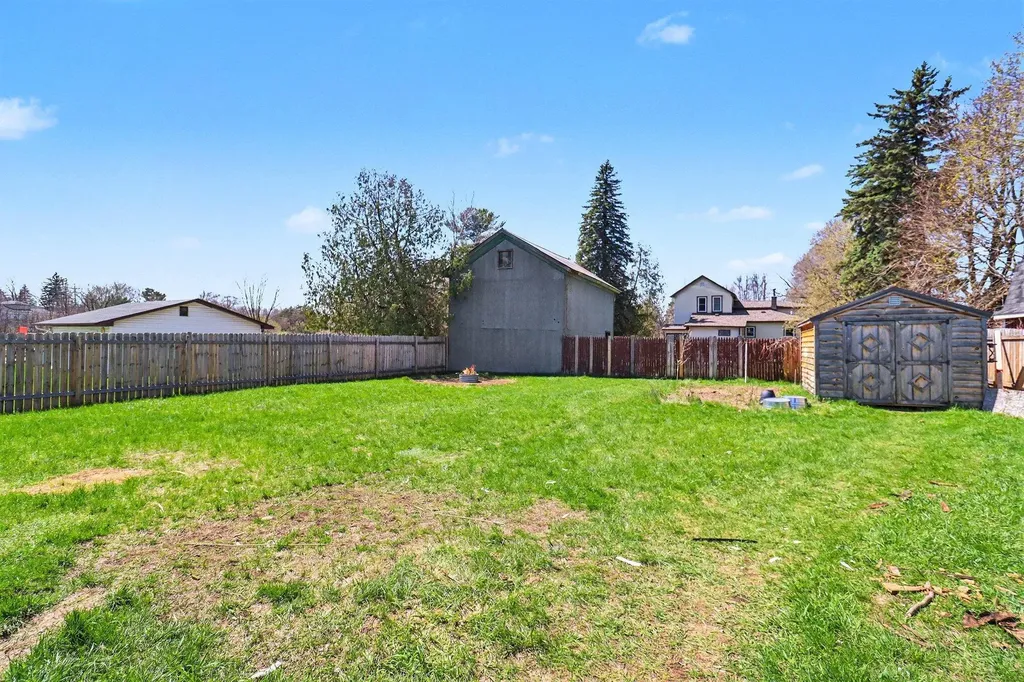136 S Hemlock Street Evart City MI 49631