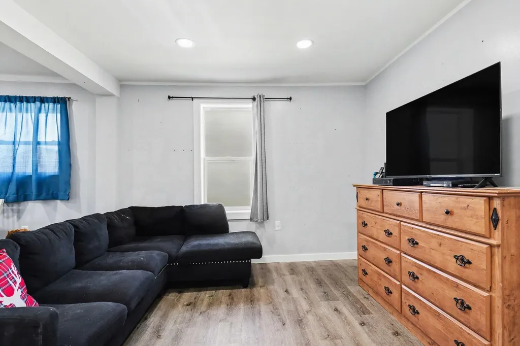 136 S Hemlock Street Evart City MI 49631