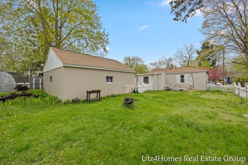 1136 Wilson Court Norton Shores City MI 49441