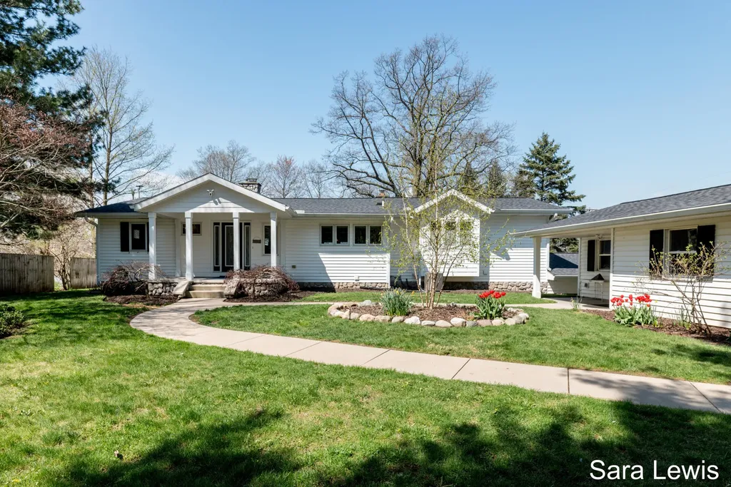 15710 Rich Lane Prairieville Township MI 49060