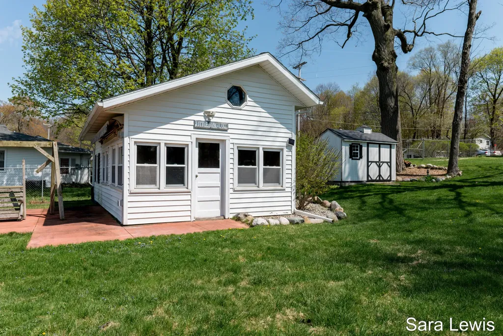 15710 Rich Lane Prairieville Township MI 49060