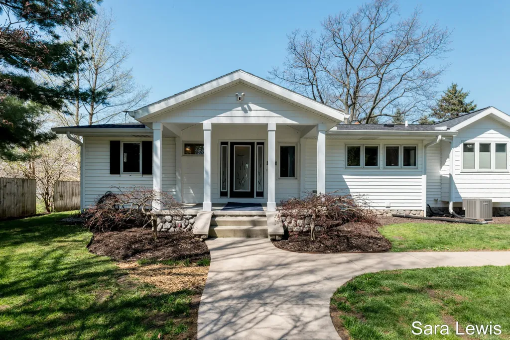 15710 Rich Lane Prairieville Township MI 49060