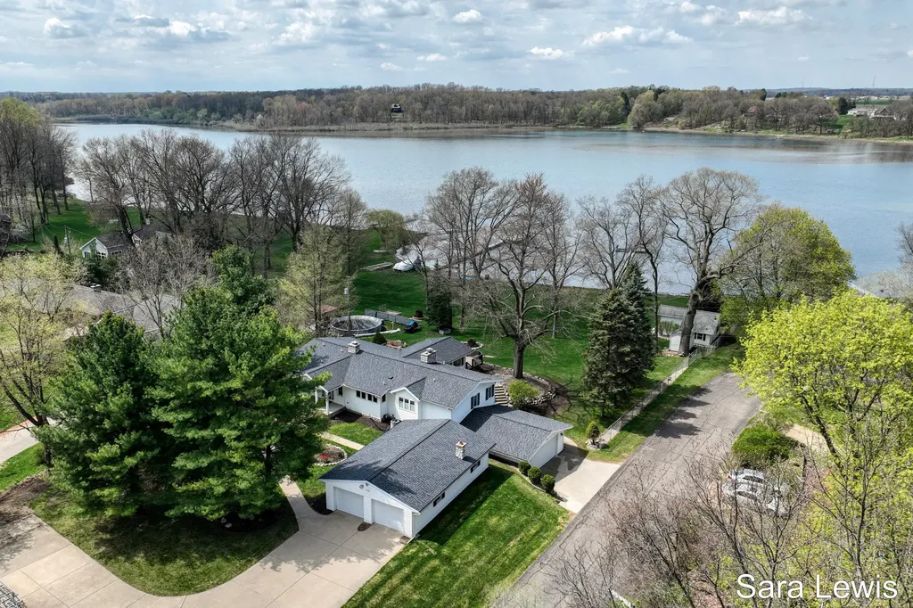15710 Rich Lane Prairieville Township MI 49060