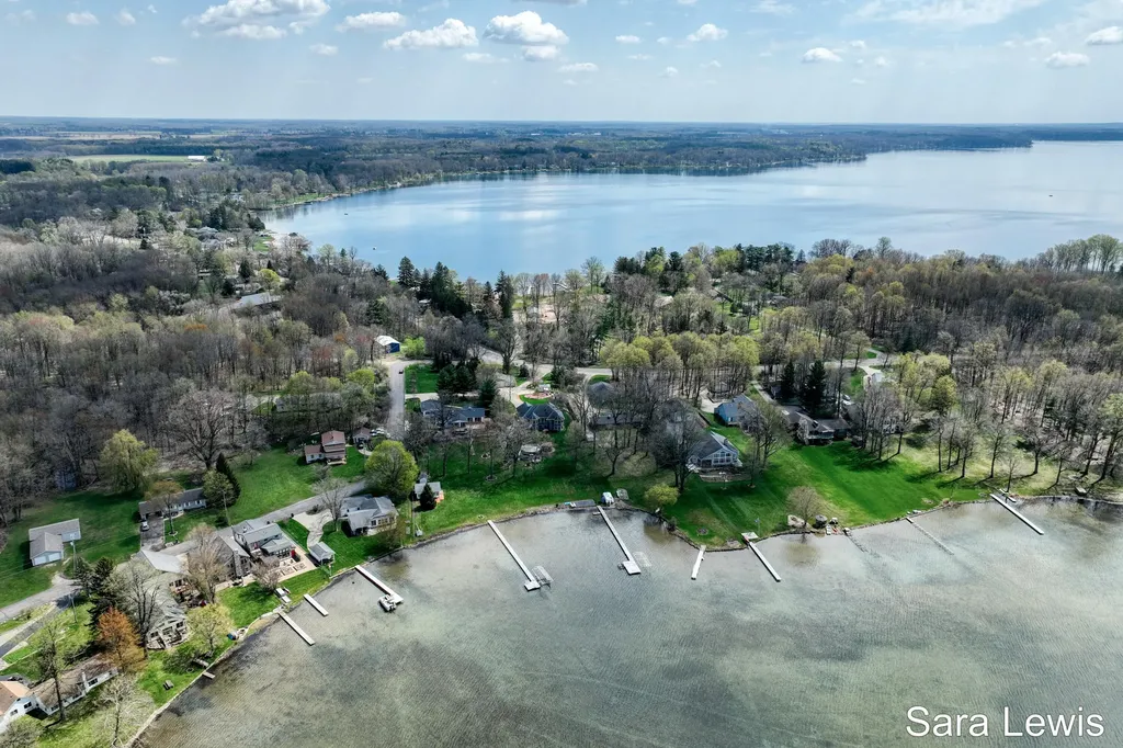 15710 Rich Lane Prairieville Township MI 49060