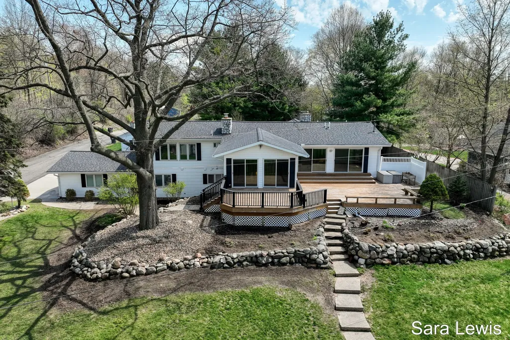15710 Rich Lane Prairieville Township MI 49060