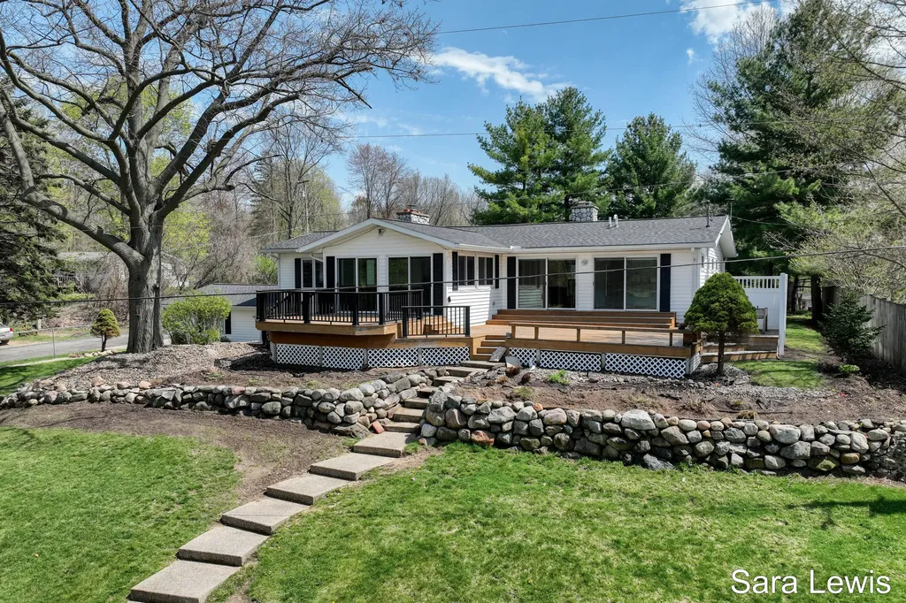 15710 Rich Lane Prairieville Township MI 49060