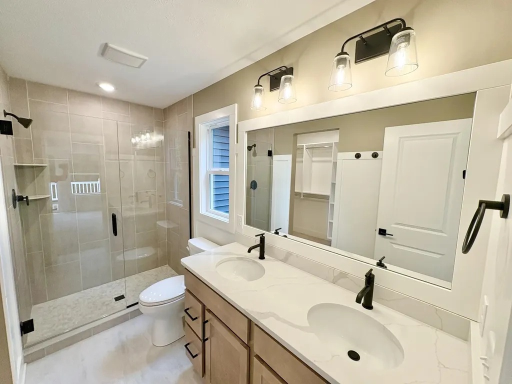 5888 Valley Point Drive SE Caledonia Township MI 49316