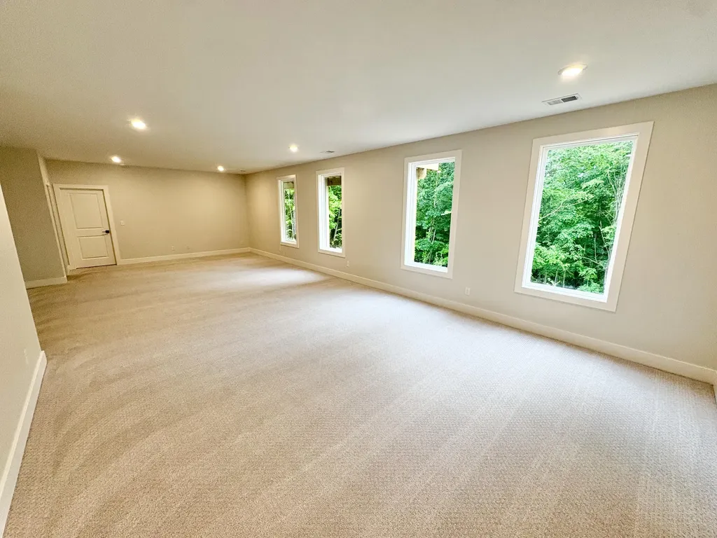 5888 Valley Point Drive SE Caledonia Township MI 49316