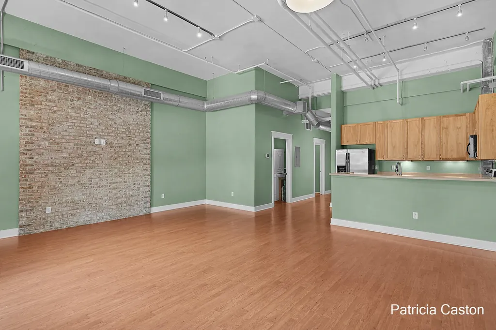600 Broadway Avenue NW Grand Rapids City MI 49504